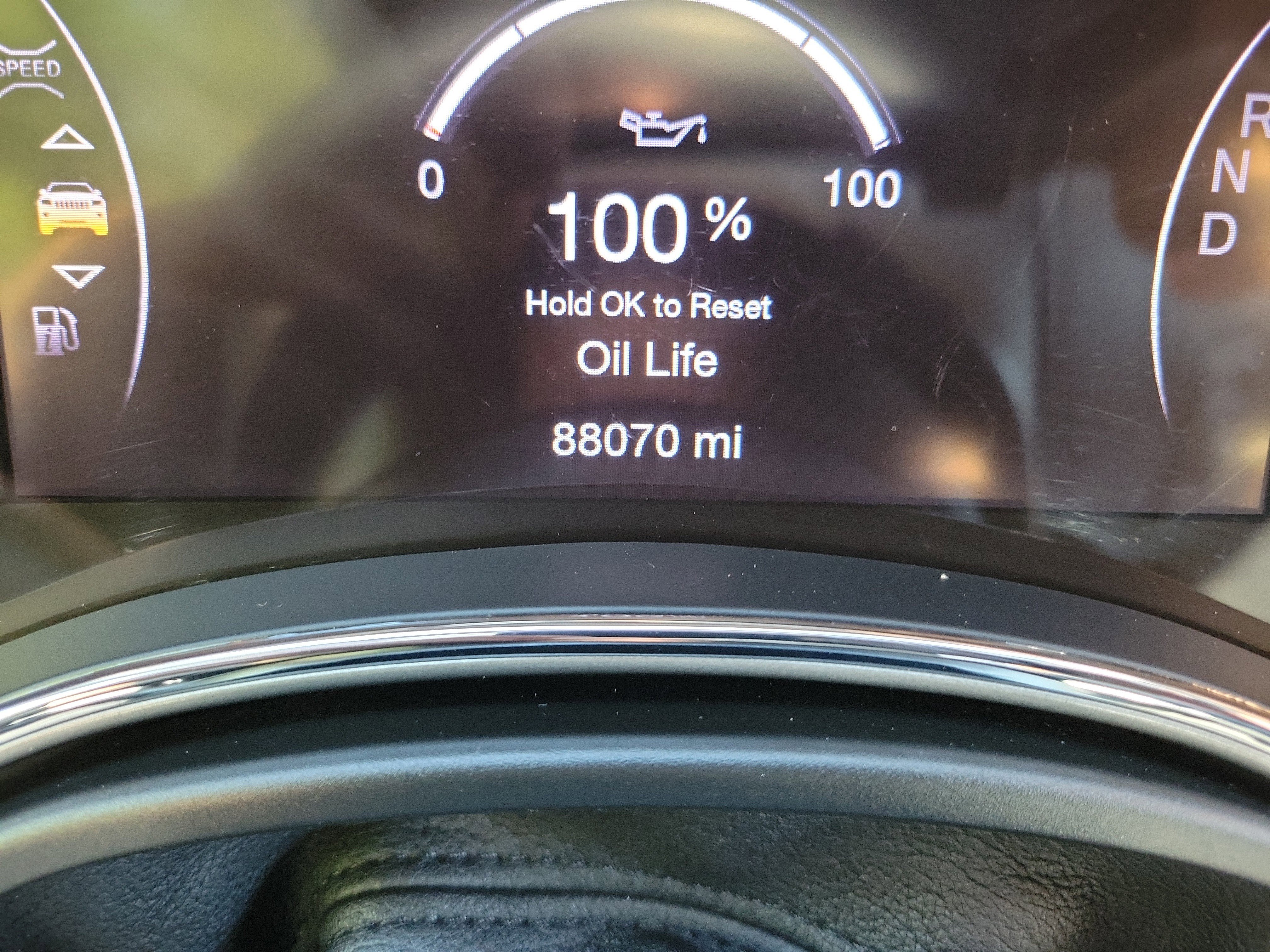 Used 2020 Jeep Grand Cherokee Limited w/ Luxury Group II image 28