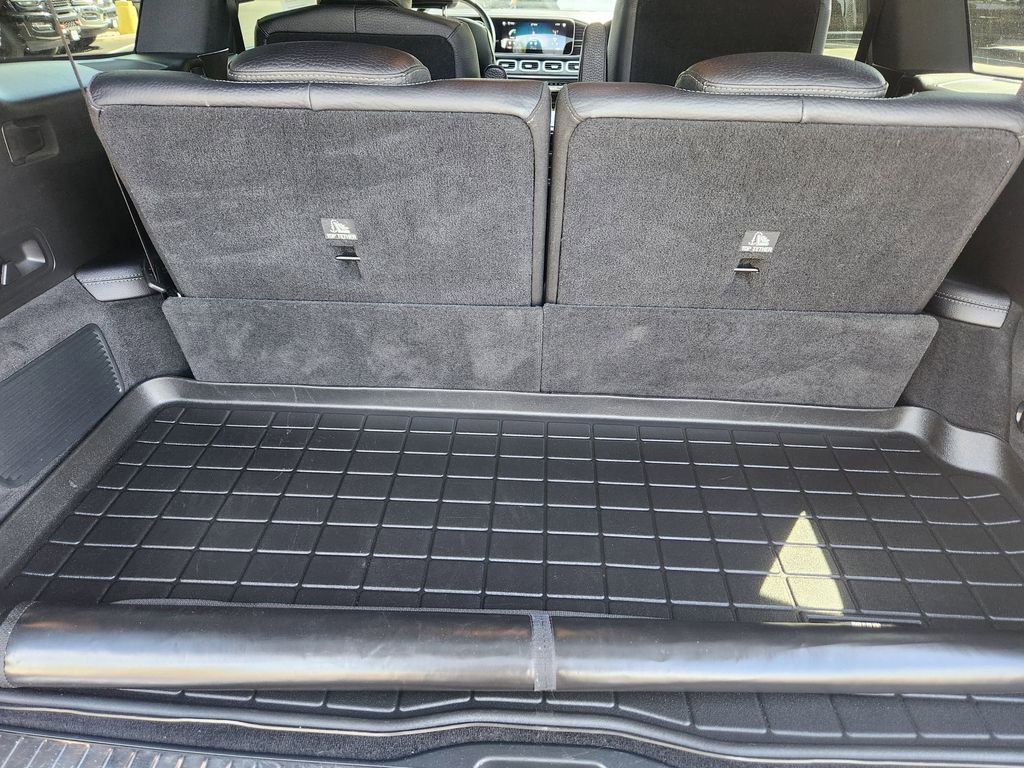 Used 2022 Mercedes-Benz GLS 450 4MATIC image 36