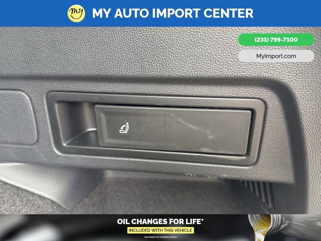 Used 2022 Volkswagen Tiguan SE image 29