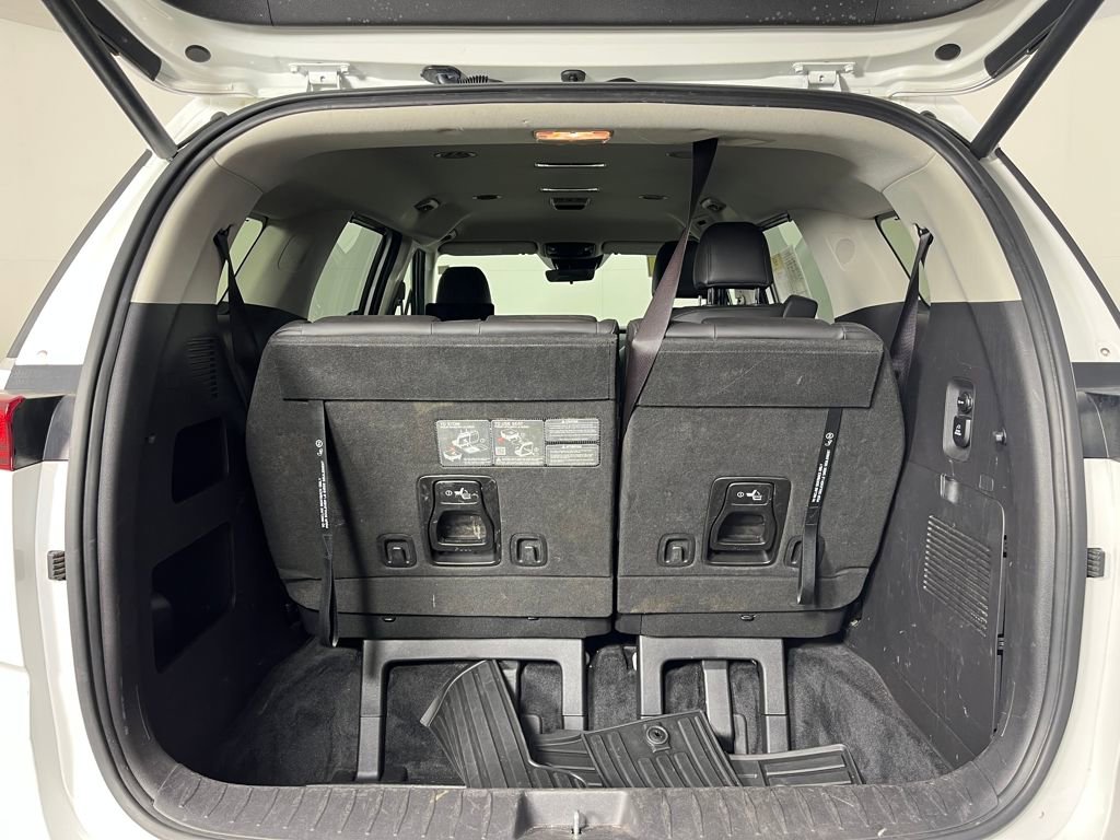 Used 2024 Kia Carnival SX image 20