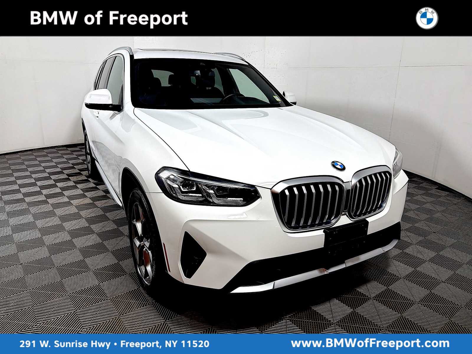 Used 2023 BMW X3 xDrive30i w/ Premium Package AWD/4WD image 1