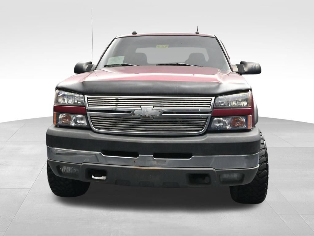 Used 2005 Chevrolet Silverado 2500 LT w/ Heavy-Duty Power Package AWD/4WD image 8