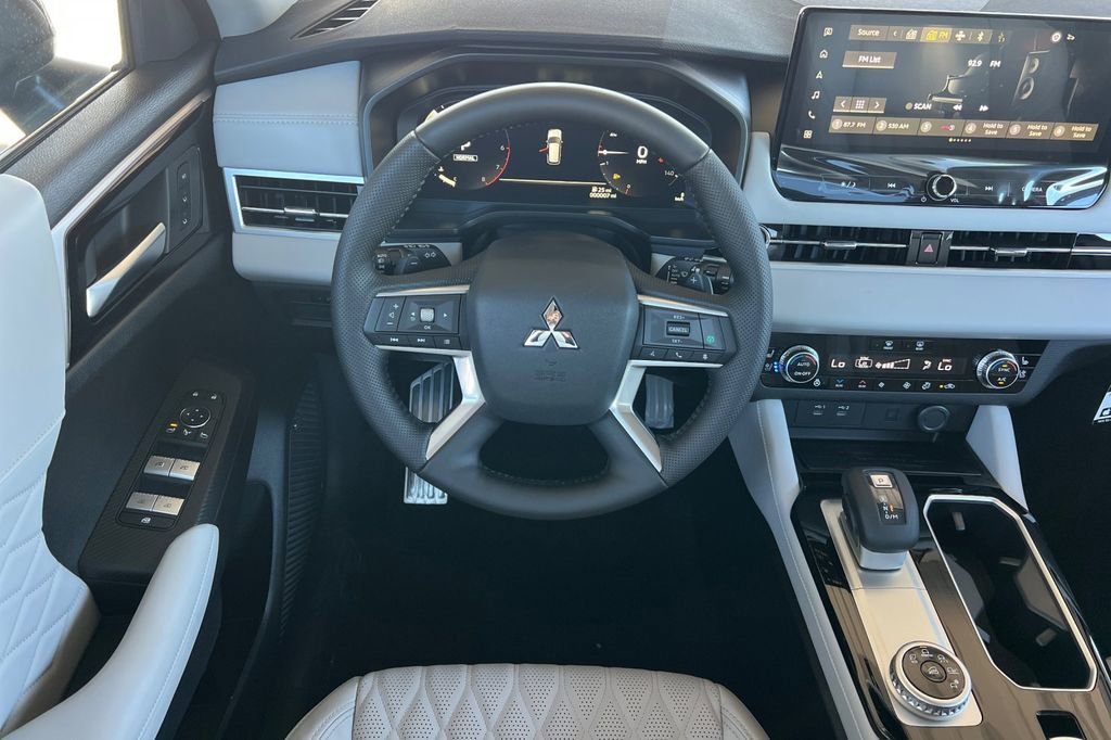 New 2026 Mitsubishi Outlander SEL FWD image 15