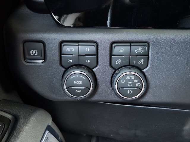 New 2026 Chevrolet Silverado 1500 High Country w/ Max Trailering Package AWD/4WD image 24
