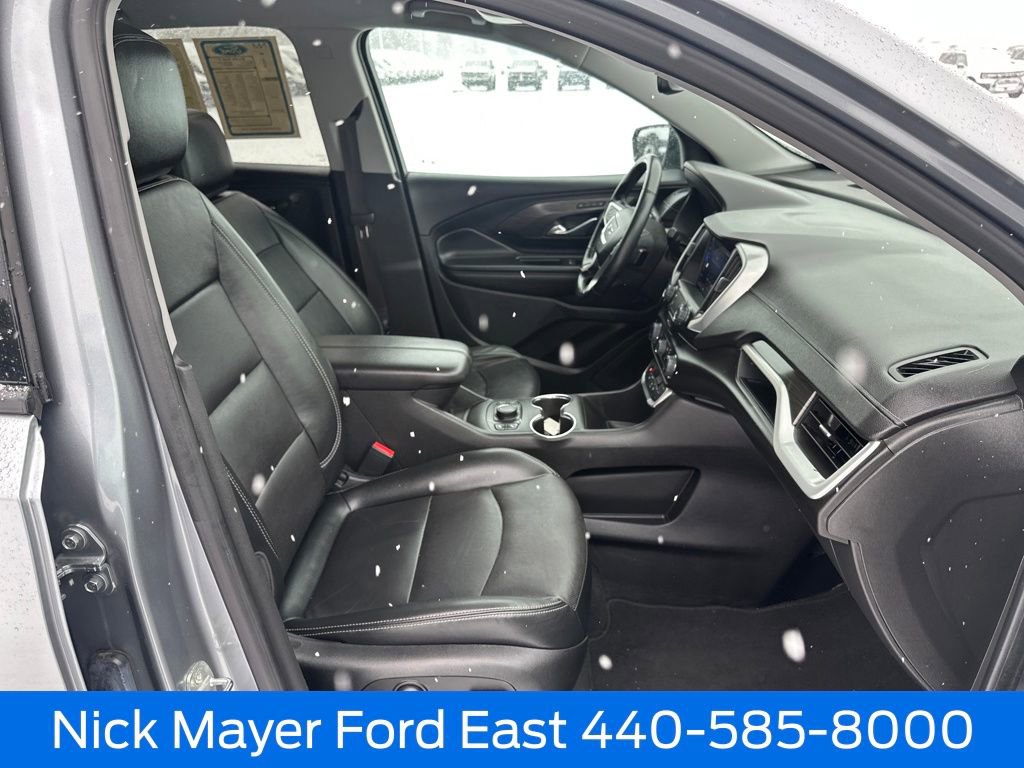 Used 2023 GMC Terrain SLT image 16
