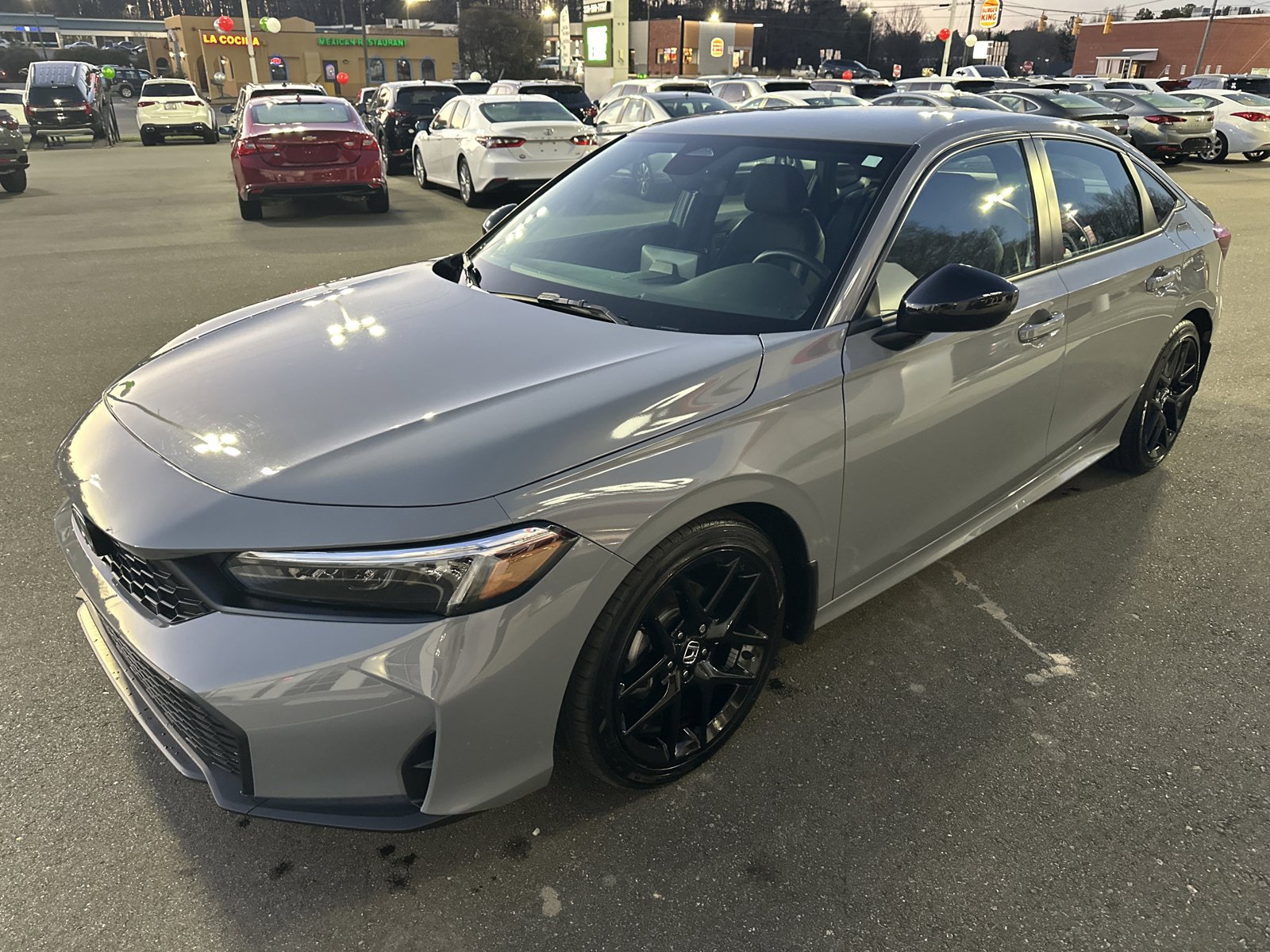 Used 2025 Honda Civic Sport image 4