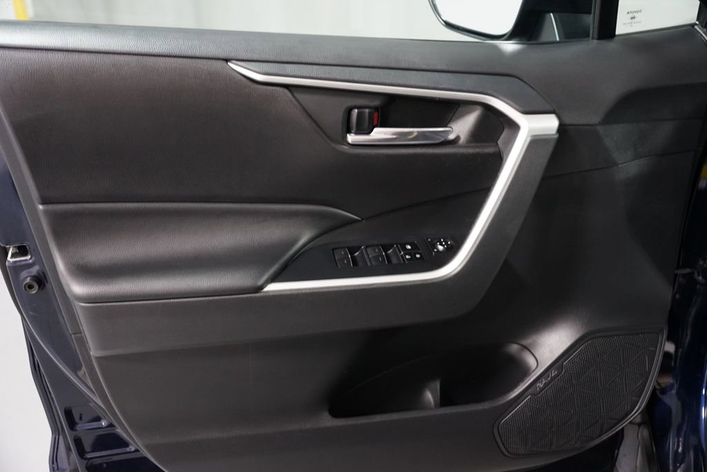 Used 2023 Toyota RAV4 XLE Premium FWD image 29