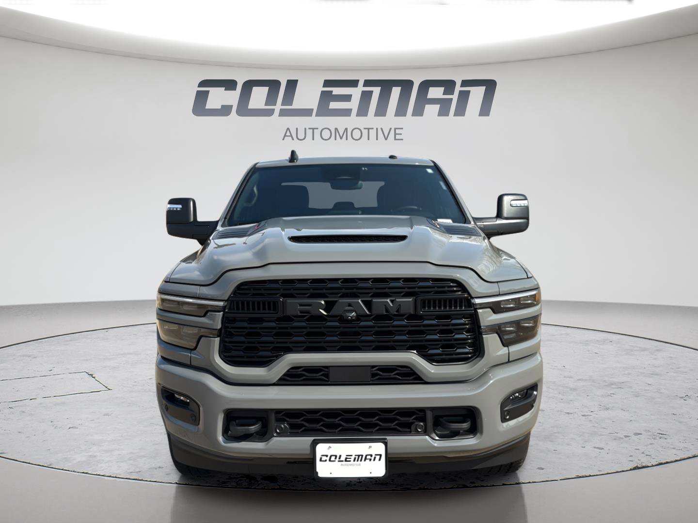 Used 2025 RAM 2500 Limited AWD/4WD image 8