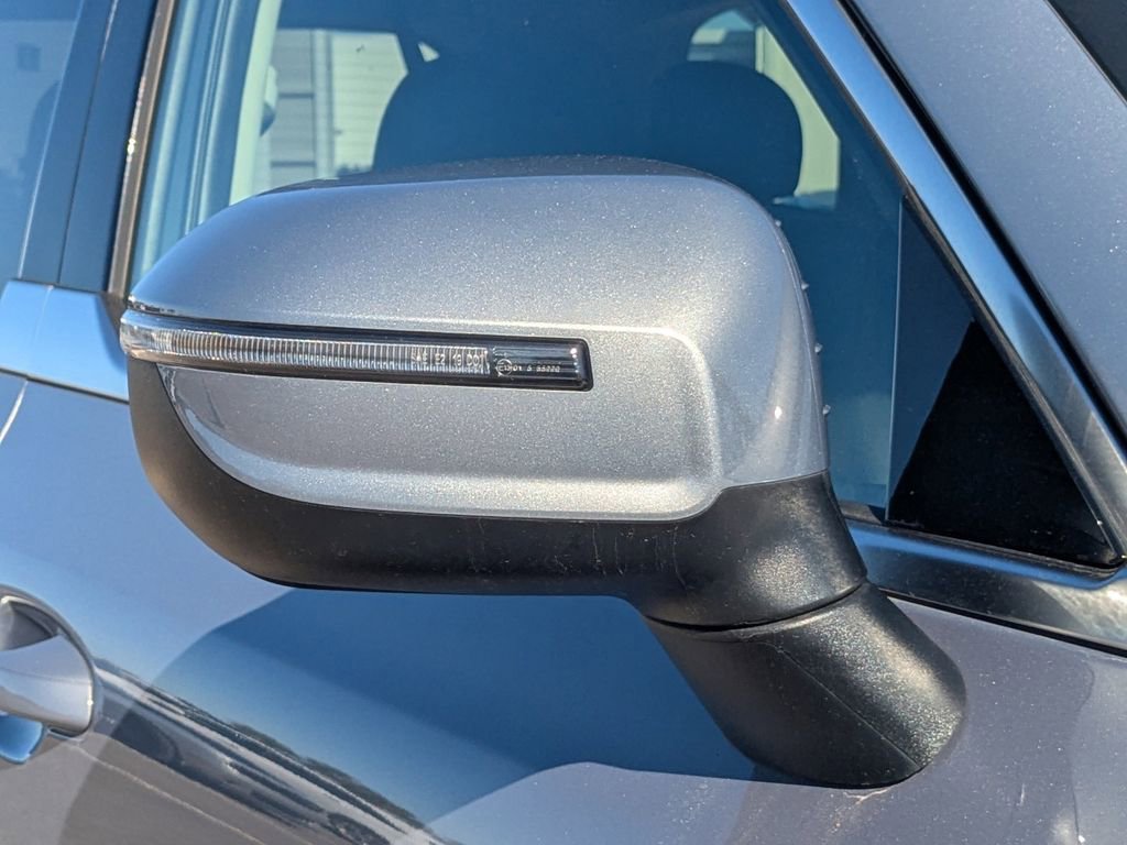 Used 2024 Kia Telluride EX w/ EX Captain's Chair Package image 12