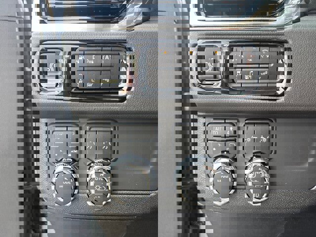 New 2026 GMC Yukon XL Denali image 16