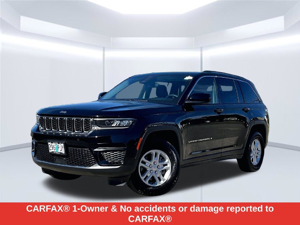 Used 2023 Jeep Grand Cherokee Laredo w/ Luxury Tech Group I AWD/4WD image 2