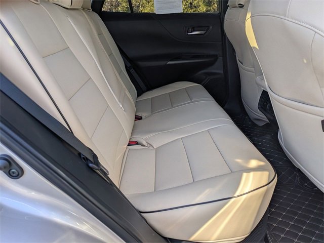 Used 2024 Toyota Venza XLE image 27