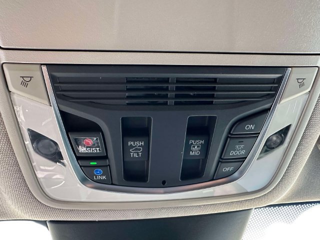 Certified 2023 Acura MDX SH-AWD image 39