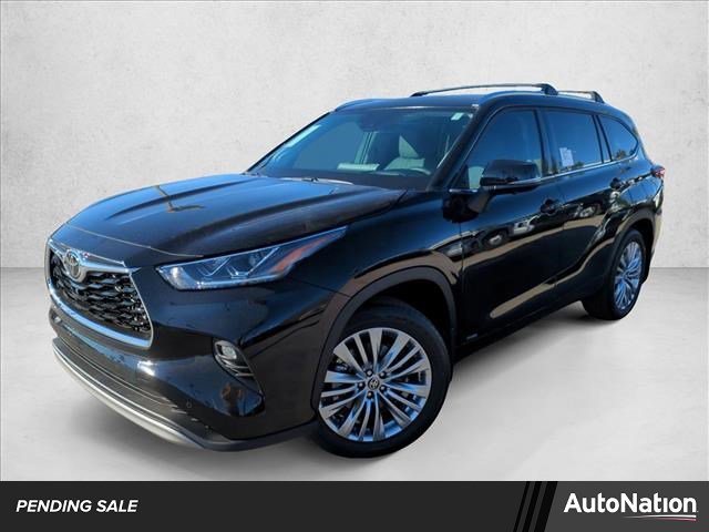 New 2026 Toyota Highlander Platinum image 1