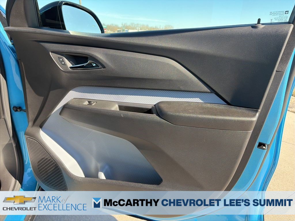 New 2027 Chevrolet Bolt LT w/ Comfort Package FWD image 23