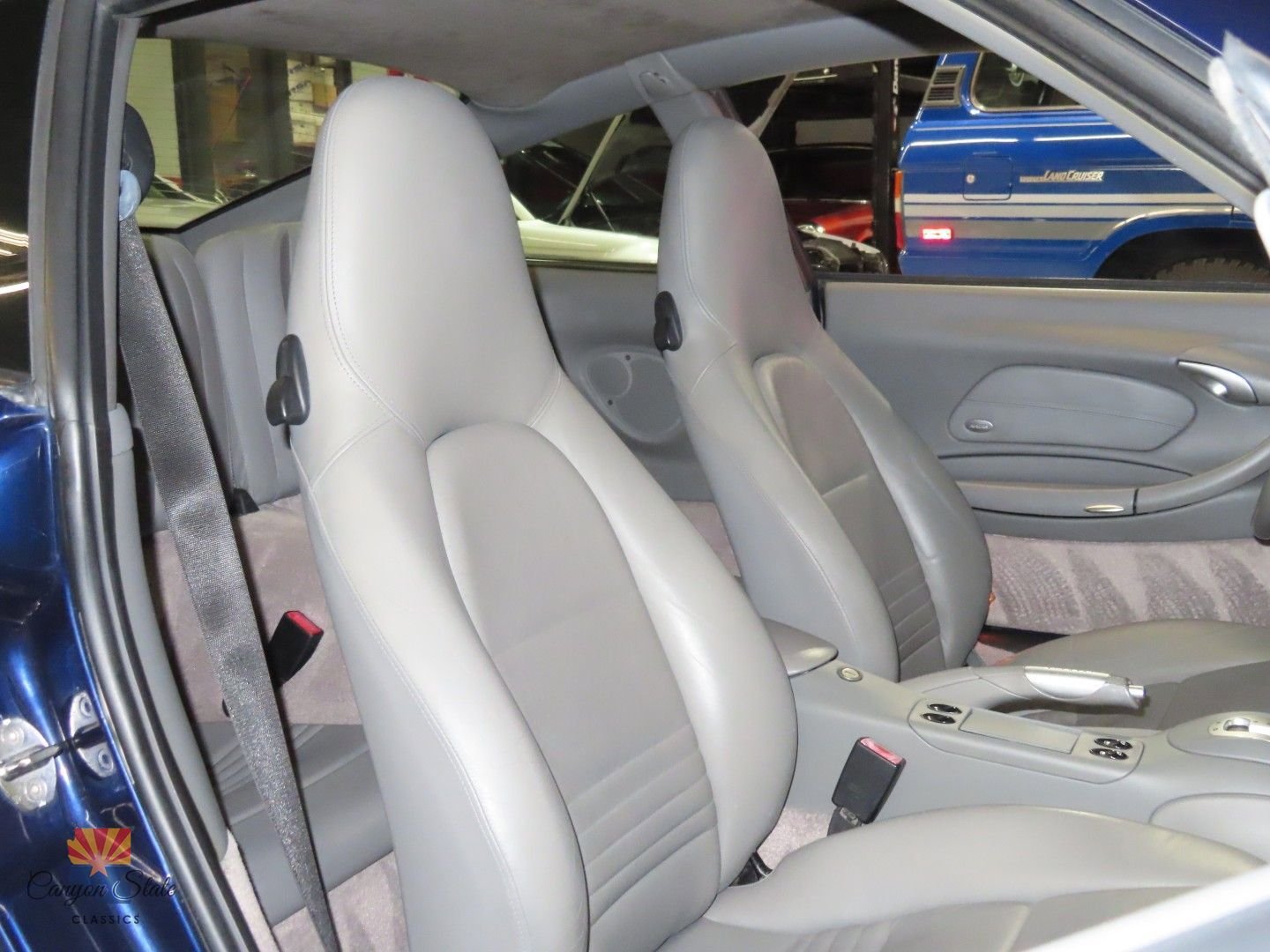 Used 2001 Porsche 911 Carrera image 5