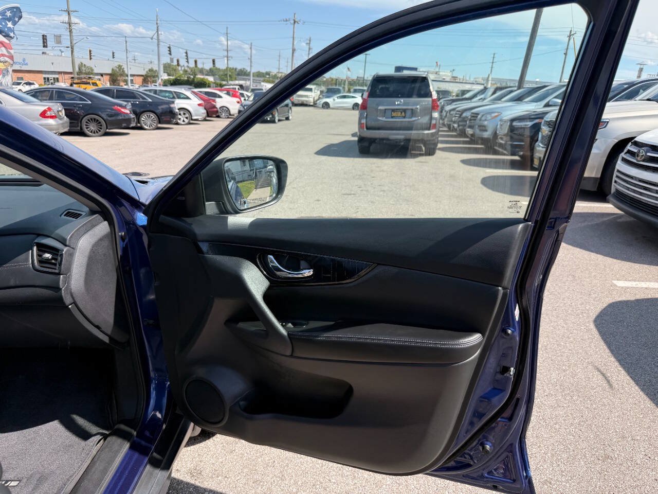Used 2019 Nissan Rogue SL w/ Premium Package AWD/4WD image 25