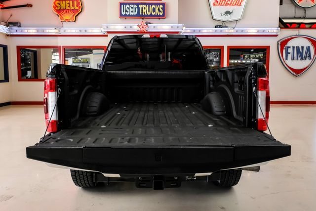 Used 2019 Ford F250 Lariat w/ Lariat Ultimate Package AWD/4WD image 9