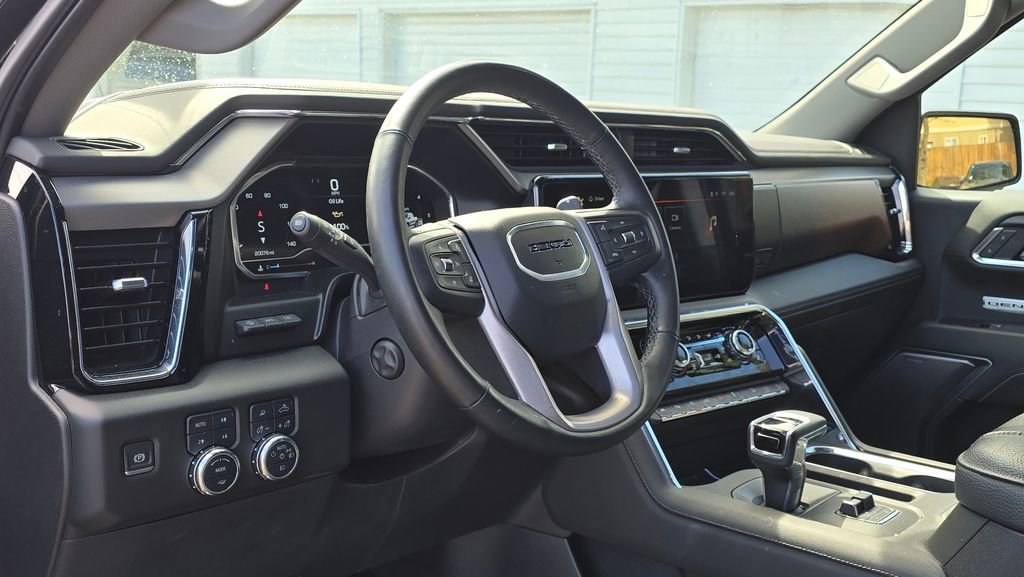 Used 2025 GMC Sierra 1500 Denali w/ Denali Reserve Package AWD/4WD image 10