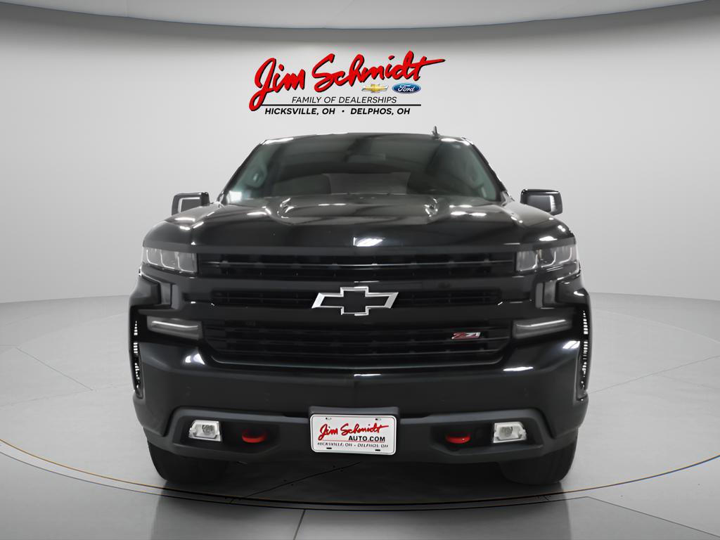 Used 2020 Chevrolet Silverado 1500 LT Trail Boss w/ Midnight Edition AWD/4WD image 3