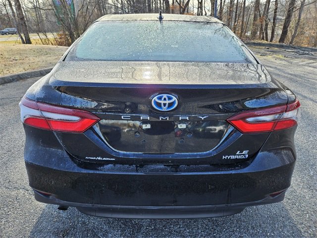 Used 2022 Toyota Camry LE image 6