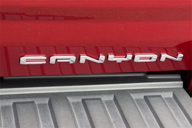 Used 2021 GMC Canyon Denali image 25