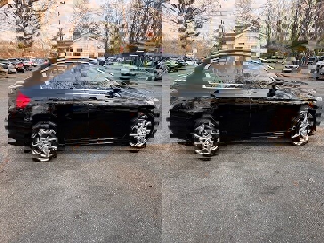 Used 2013 INFINITI G37 x w/ Premium Pkg image 6