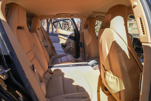 Used 2012 Porsche Panamera 4 image 59
