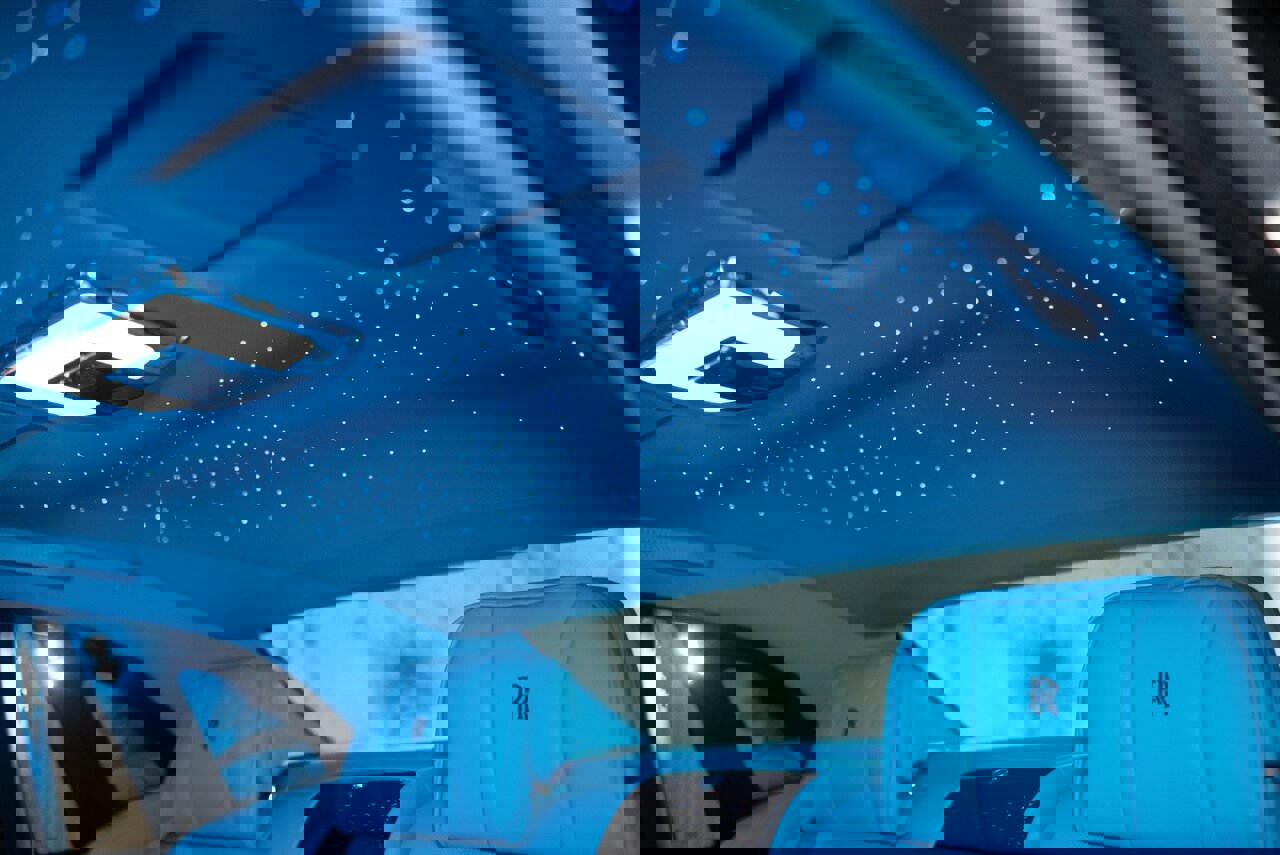 Used 2025 Rolls-Royce Phantom Sedan image 8