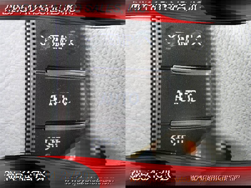 Used 2011 Toyota Avalon Limited image 12