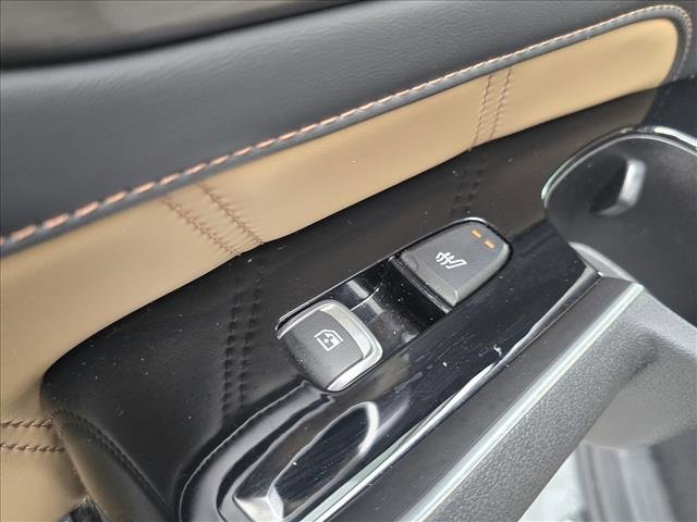 Used 2024 Kia Sorento SX Prestige w/ Olive Brown Leather Package image 16