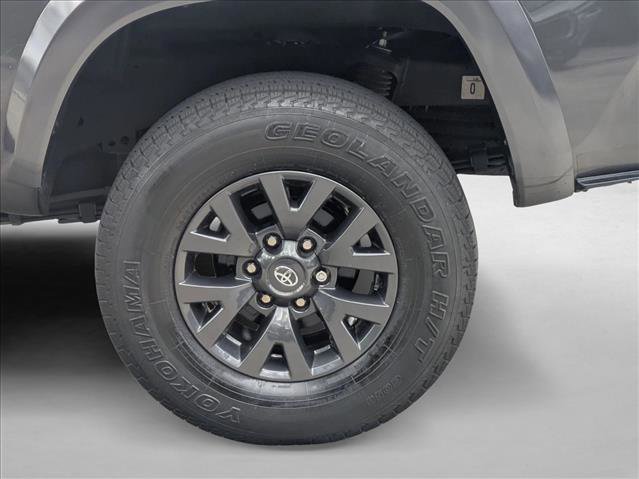 Used 2022 Toyota Tacoma SR5 w/ Technology Package image 16