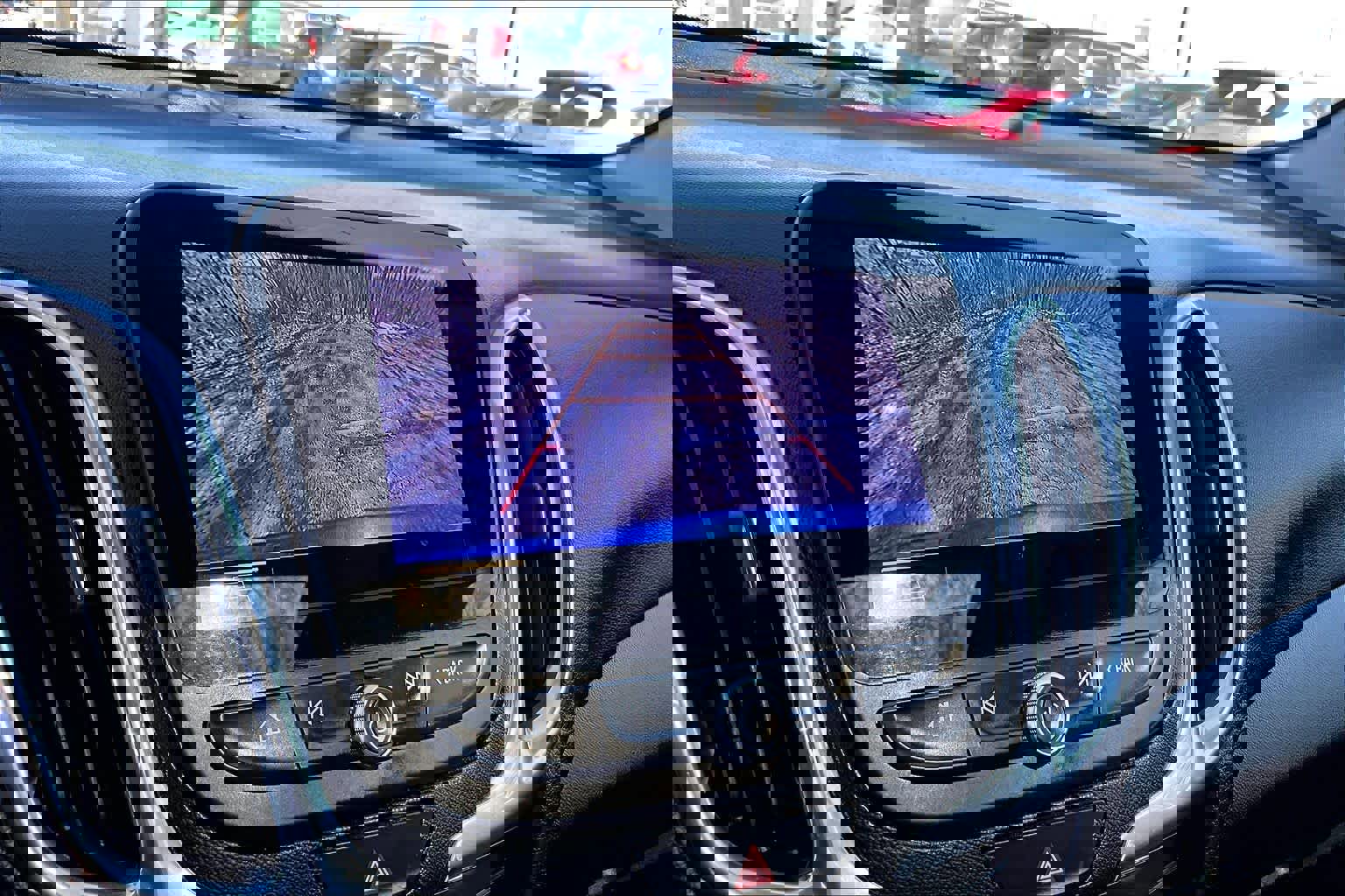 Used 2019 Chevrolet Equinox LT image 28