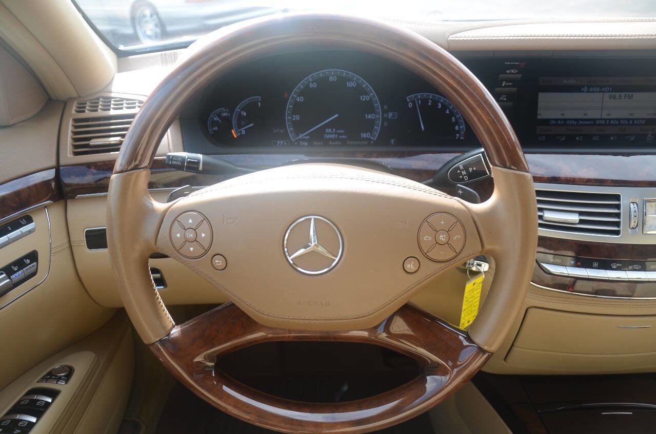 Used 2011 Mercedes-Benz S 550 image 24