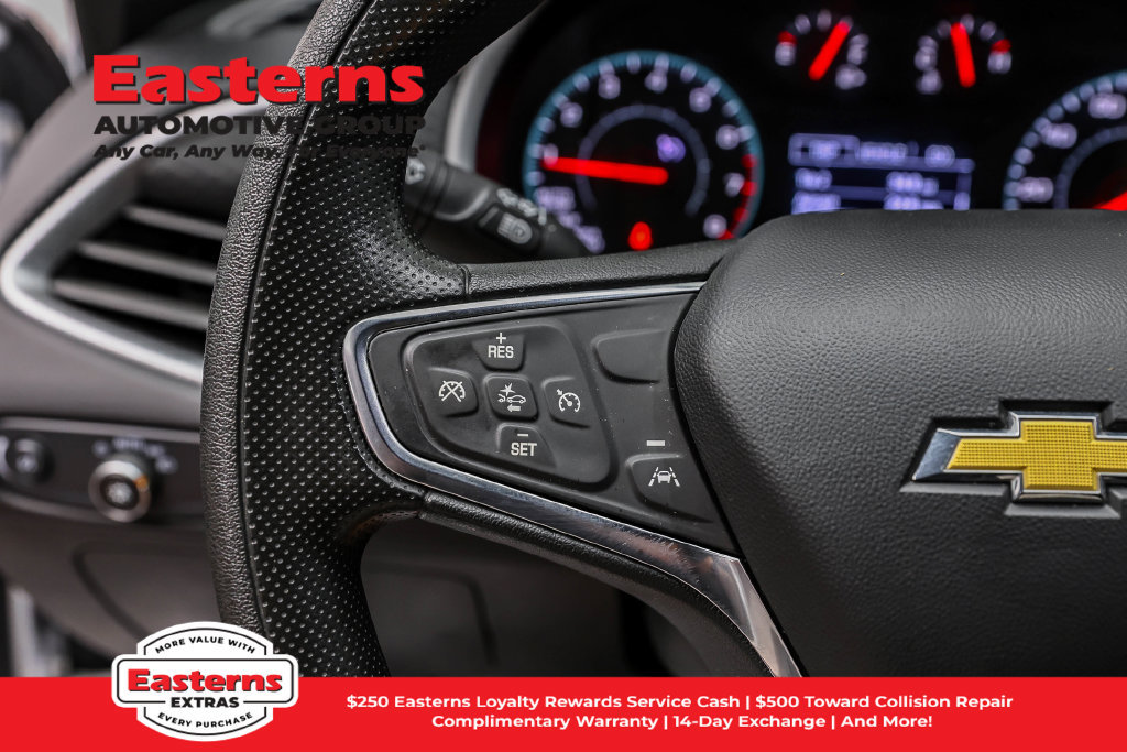 Used 2025 Chevrolet Malibu LT FWD image 16