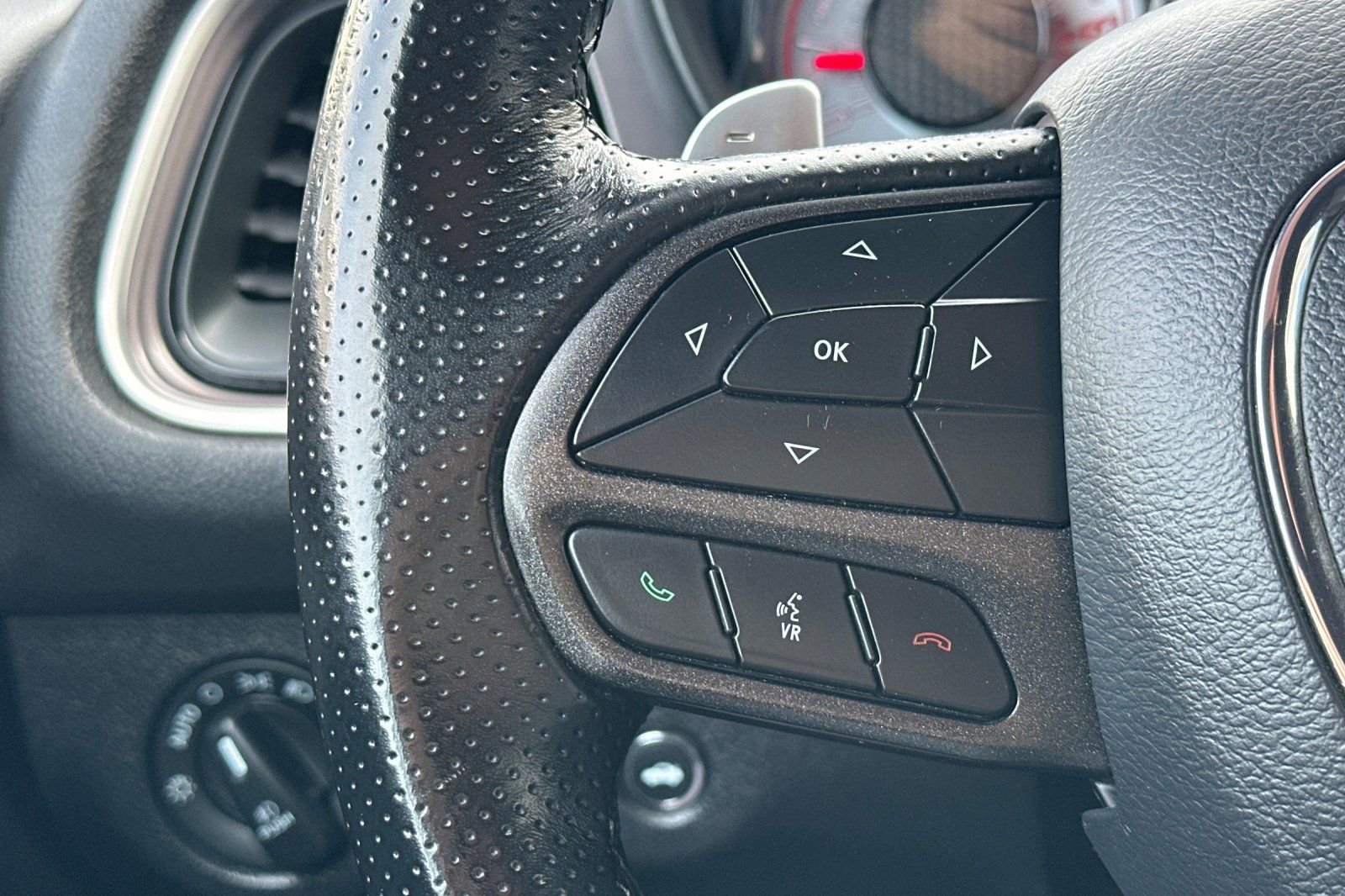 Used 2022 Dodge Challenger R/T w/ Shaker Package RWD image 31