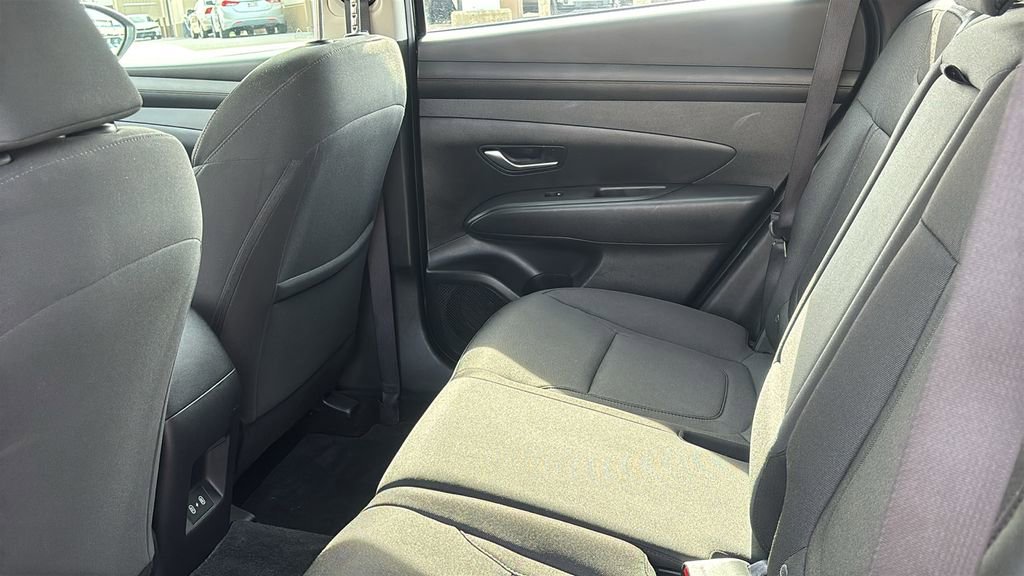Used 2025 Hyundai Tucson SE image 29