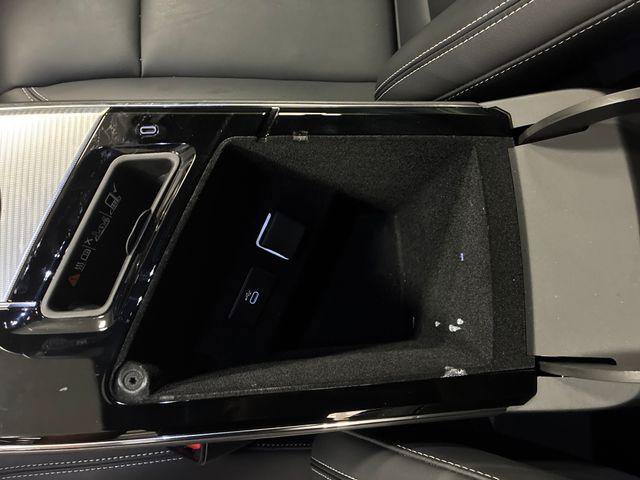 Certified 2024 Cadillac Lyriq Tech w/ Driver Assist Package AWD/4WD image 59