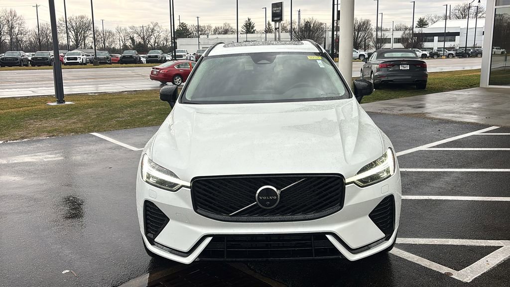 New 2026 Volvo XC60 B5 Plus w/ Protection Package Premier image 5