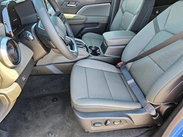 New 2026 Chevrolet Colorado ZR2 w/ Technology Package video 4