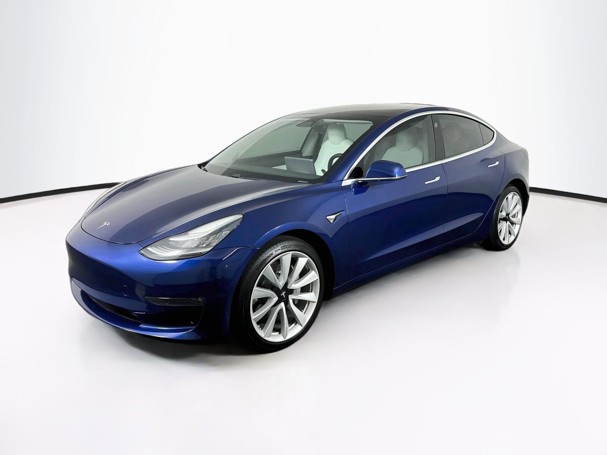 Used 2020 Tesla Model 3 Long Range AWD/4WD image 3