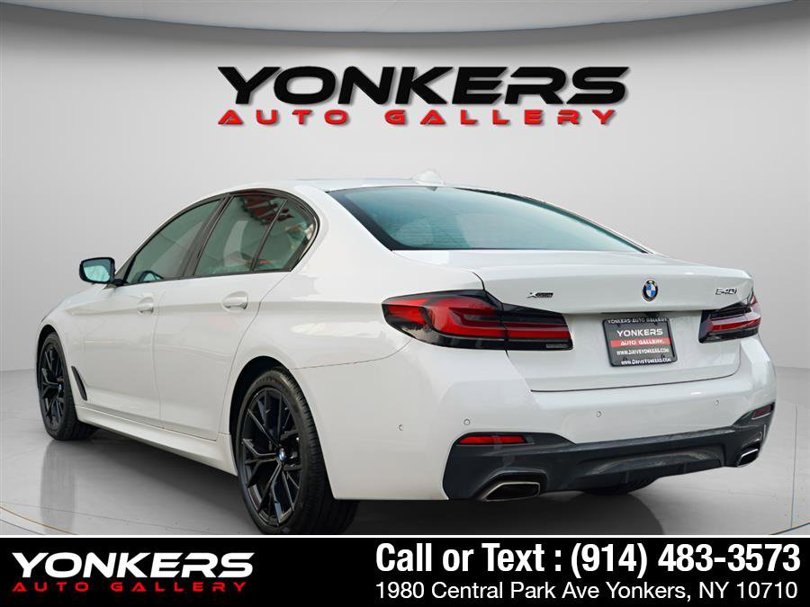 Used 2022 BMW 540i xDrive w/ M Sport Package image 8