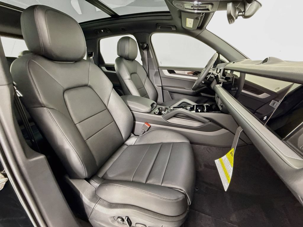 New 2026 Porsche Cayenne S AWD/4WD image 30