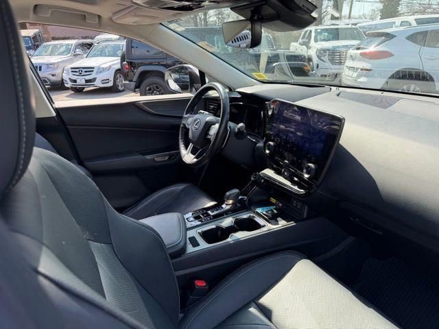 Used 2022 Lexus NX 450h+ AWD w/ Vision Package image 10