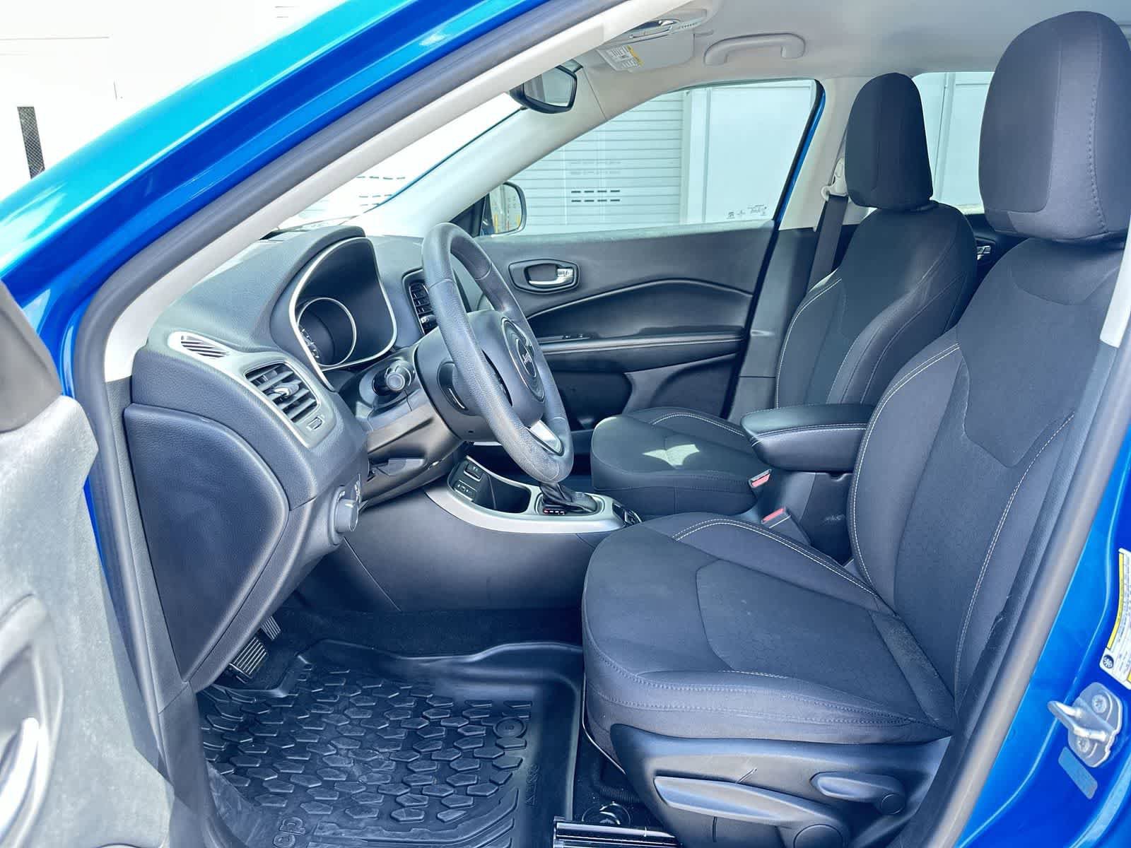 Used 2019 Jeep Compass Sport w/ Tech Group FWD image 13