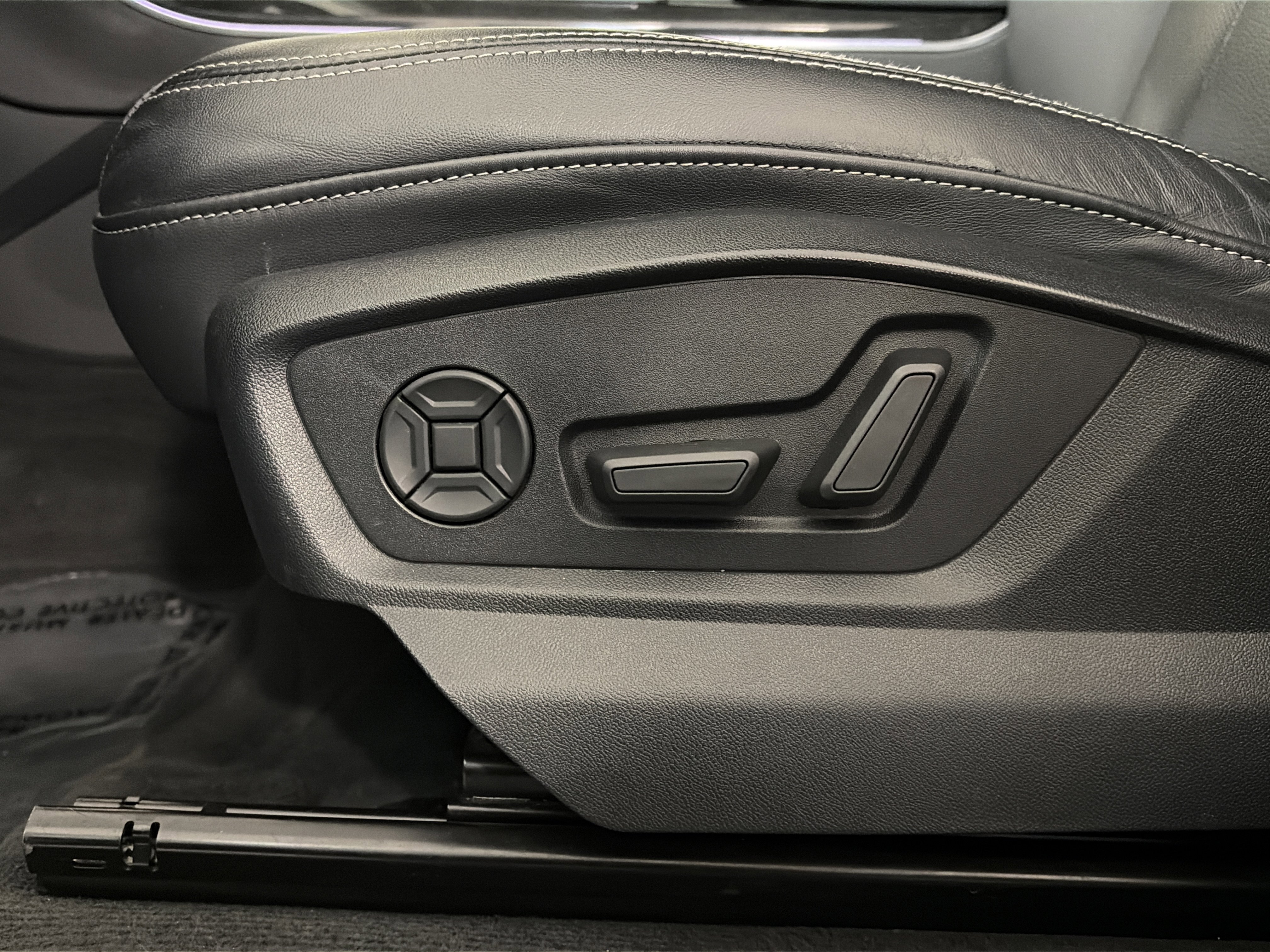 Used 2020 Audi Q8 Premium Plus image 20