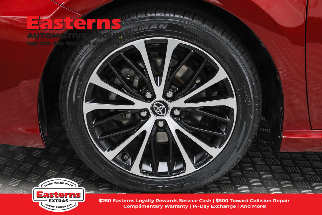 Used 2018 Toyota Camry SE w/ Audio Package FWD image 33