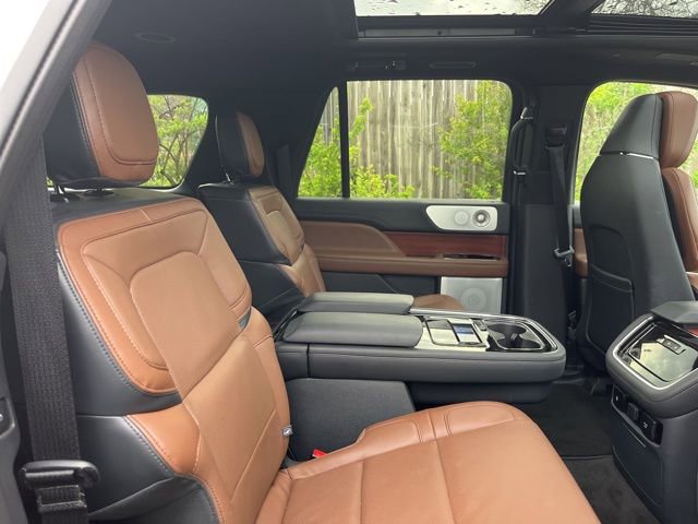 Used 2024 Lincoln Navigator L Reserve image 26