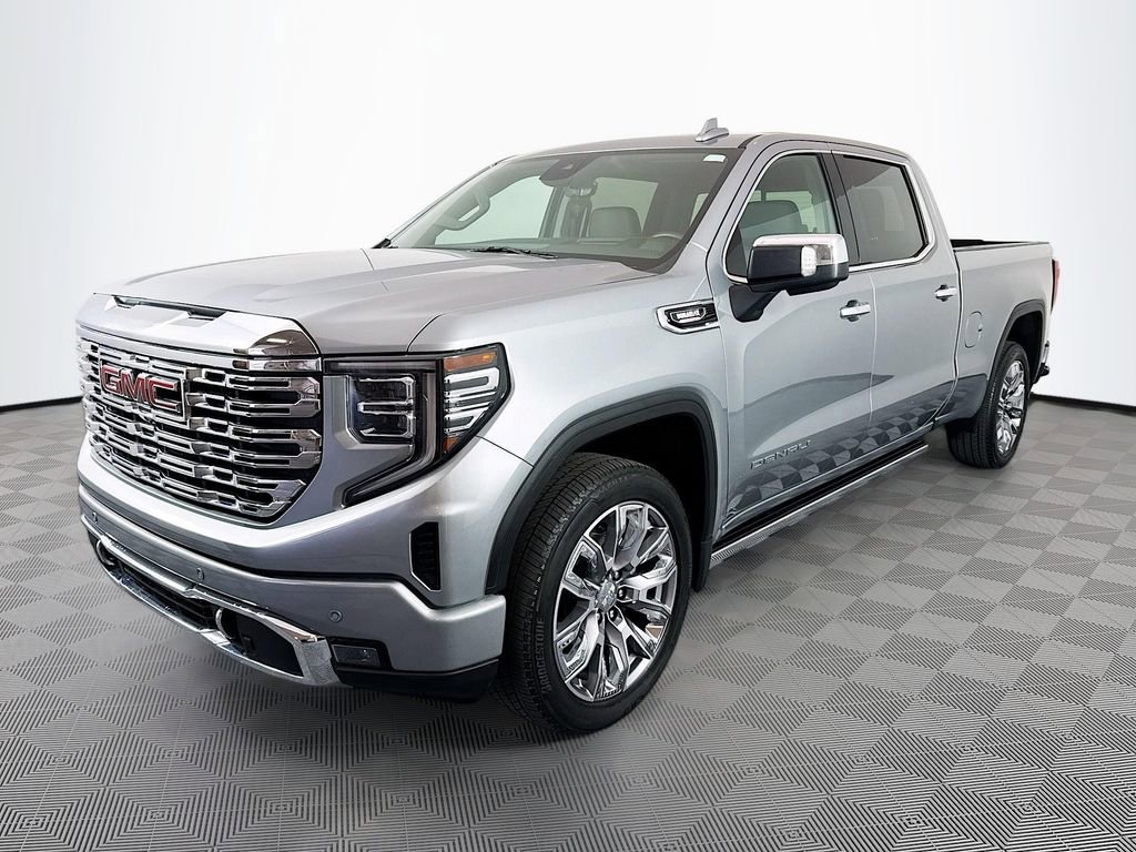 Used 2024 GMC Sierra 1500 Denali w/ Denali Reserve Package AWD/4WD image 3