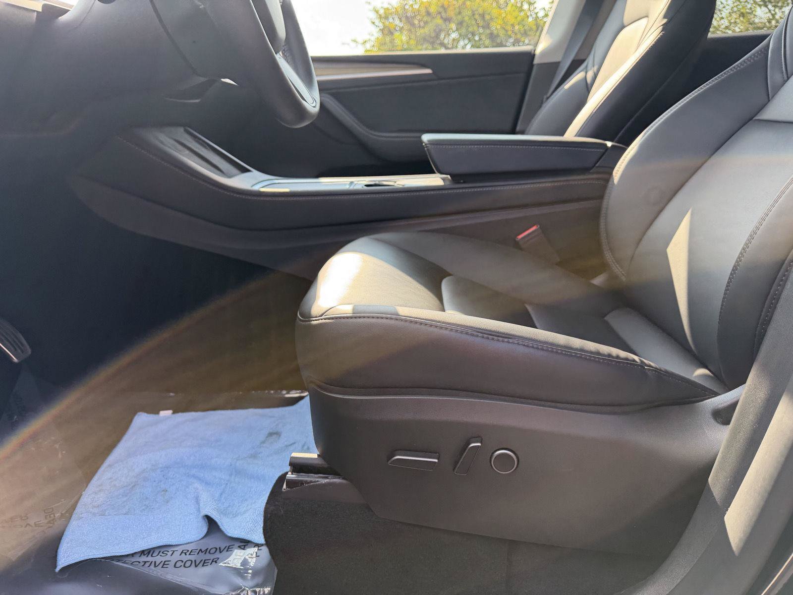 Used 2023 Tesla Model Y Long Range AWD/4WD image 13